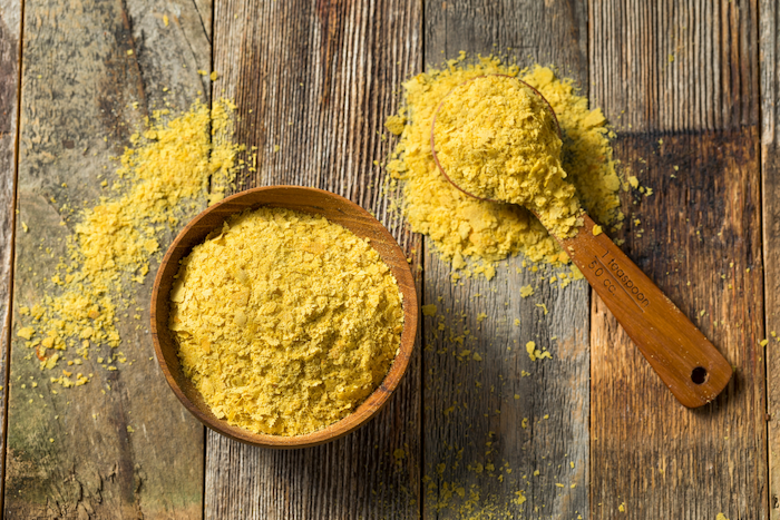 nutritional yeast flakes benefits